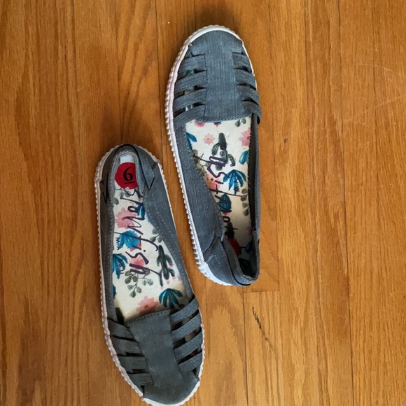 Blowfish slip on size 6 - Picture 3 of 3